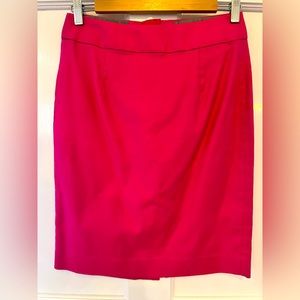 Banana Republic pencil skirt in fuchsia